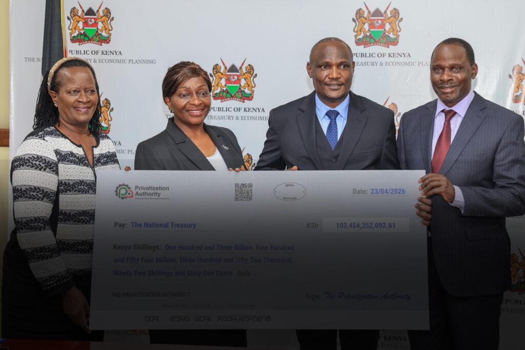 Privatization Authority presents transaction proceeds to the National Treasury